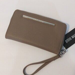 NWT STEVE MADDEN BZIPPY ZIP AROUND WALLET WRISTLET